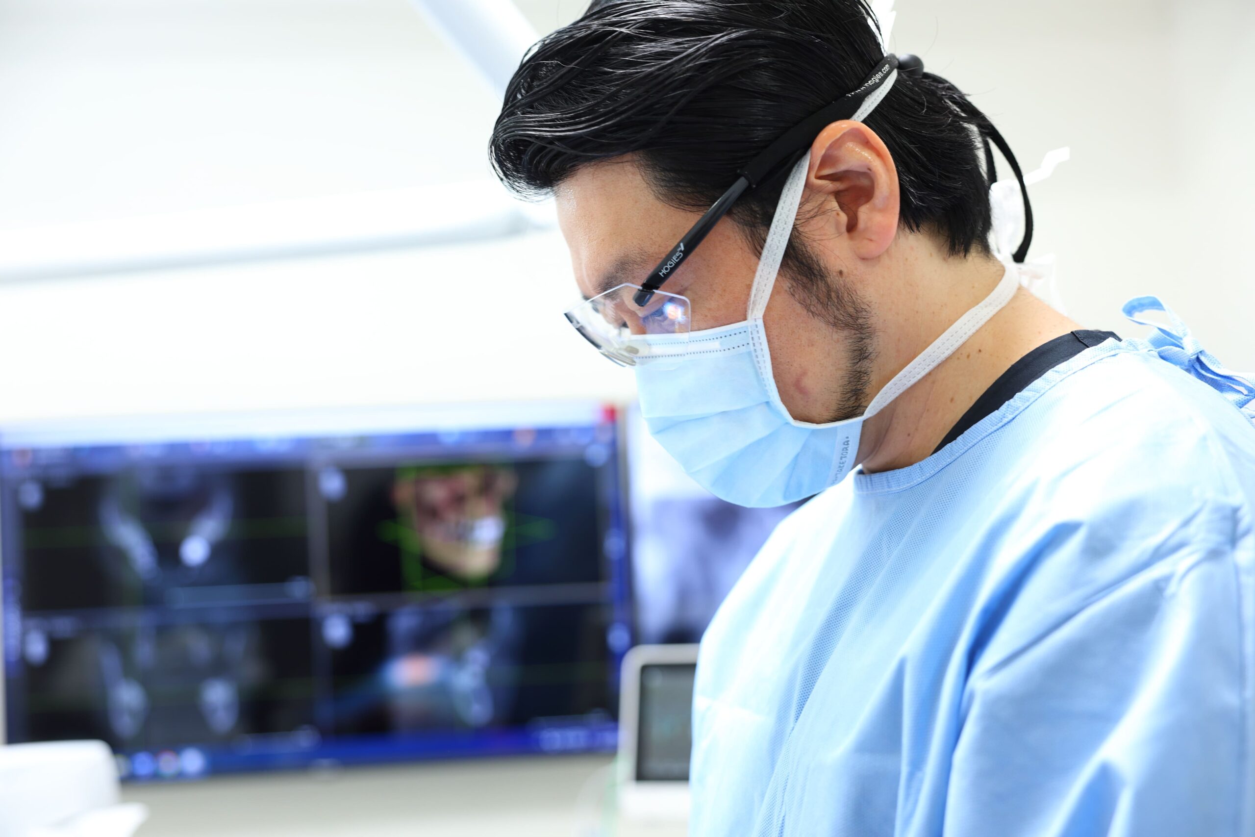 日本口腔外科学会「認定医」
による歯科口腔外科診療